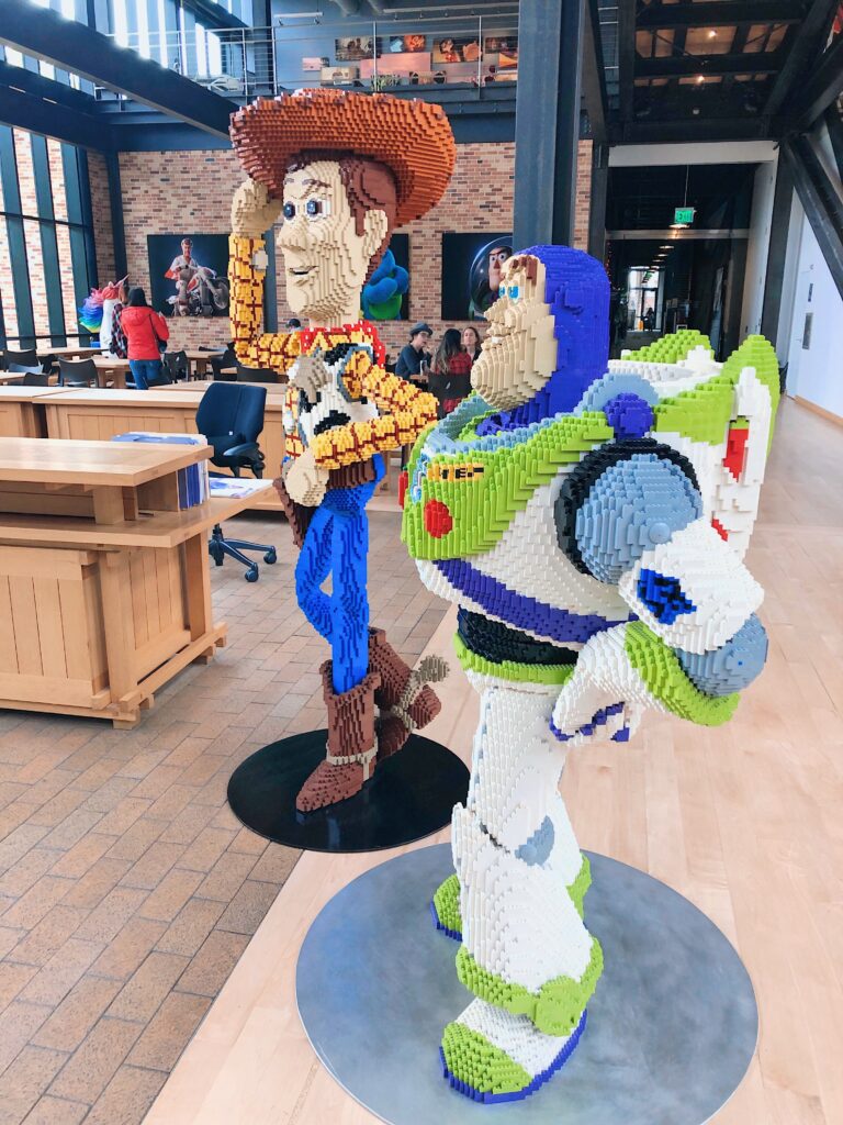 Wood et Buzz en Lego chez Pixar