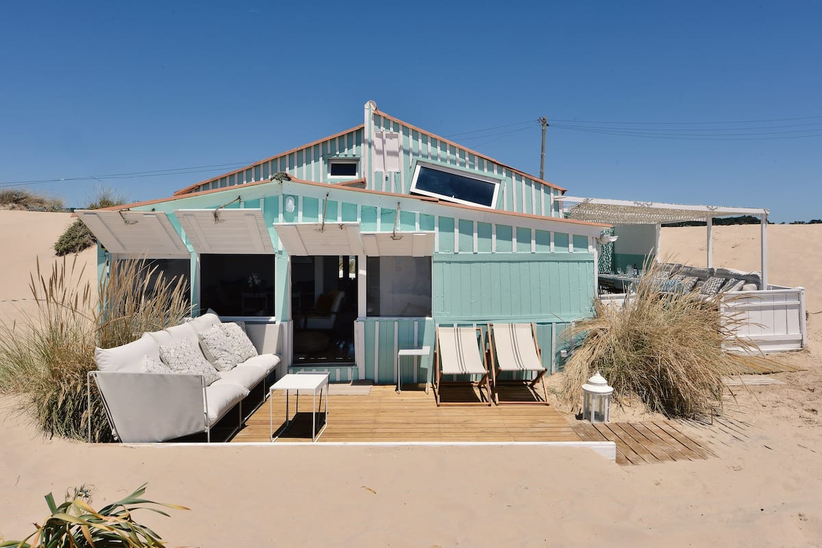 10 Cabanes De R ve Pour Dormir Sur La Plage La Costa Da Caparica Au 