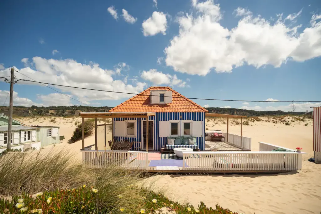 10 cabanes sur la plage au portugal le cabanon bleu
