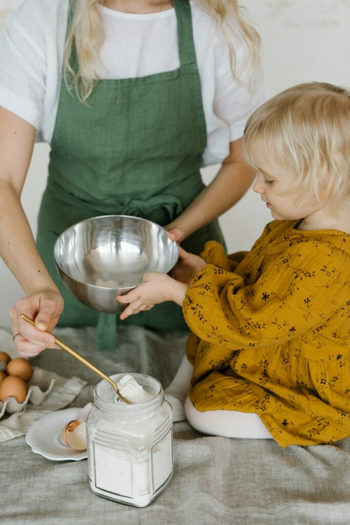 activités gratuites à faire avec des enfants: cuisiner